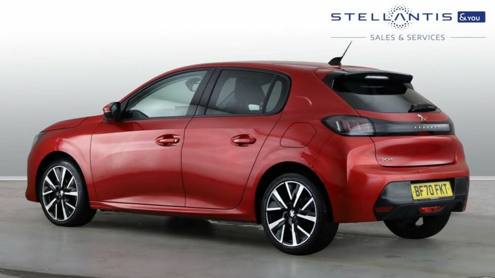 Peugeot 208 1.2 Puretech Allure Hatchback Eu BF70FKT #3