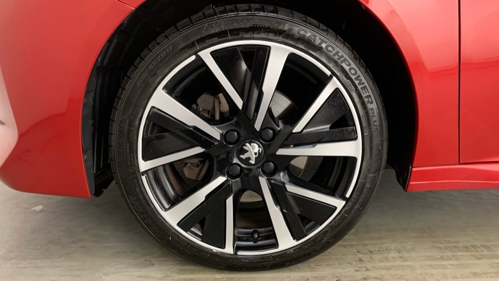Peugeot 208 1.2 Puretech Allure Hatchback Eu BF70FKT #6