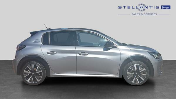 Peugeot 208 1.2 Puretech Gt Line Hatchback E FE70VUR #2