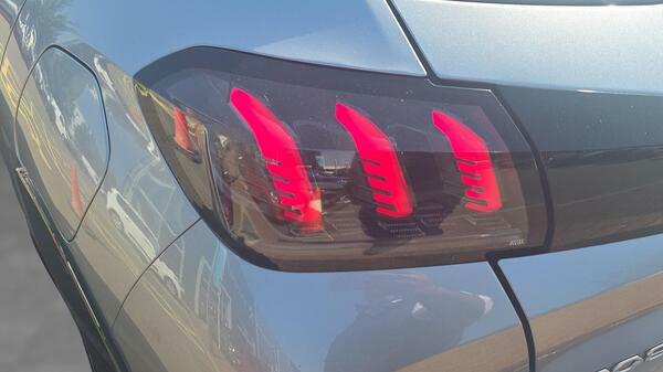 Peugeot 208 1.2 Puretech Gt Line Hatchback E FE70VUR #5