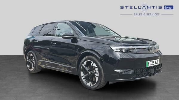 Vauxhall Grandland 73Kwh Ultimate Suv 213 Ps