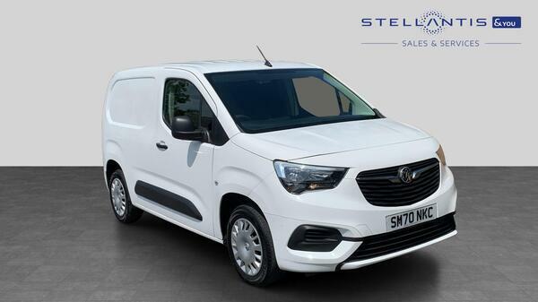Vauxhall Combo 1.5 Turbo D 2000 Sportive Panel Van Man White