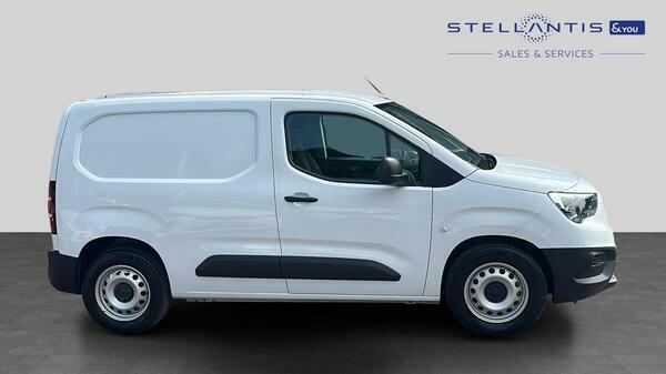 Vauxhall Combo-e Life 2300 50Kwh Prime Panel Van L1 7  #2
