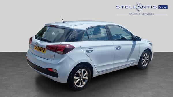 Hyundai I20 1.2 Se Launch Edition Hatchback #3