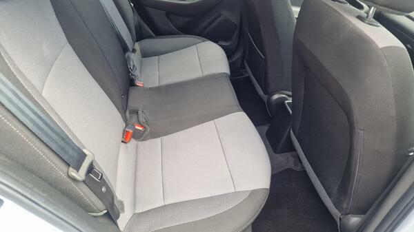 Hyundai I20 Hatchback #35
