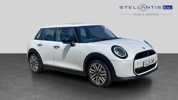 Mini Hatch 1.5C Classic Hatchback Steptronic Euro 