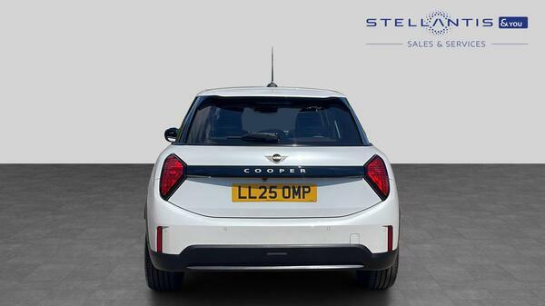 Mini Hatch 1.5C Classic Hatchback Steptronic Euro  #4