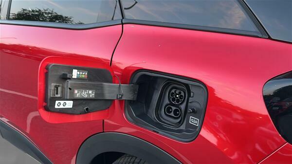 Citroen e-C4 Max Red #47