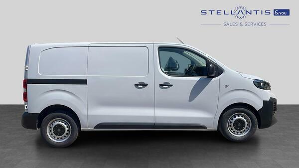 Peugeot Expert 1.5 Bluehdi Professional Standard Panel Van 6Dr Di LM26WJZ  #2