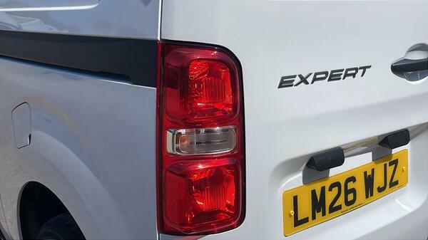 Peugeot Expert 1.5 Bluehdi Professional Standard Panel Van 6Dr Di LM26WJZ  #4