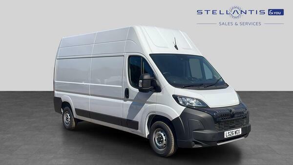 Peugeot Boxer 2.2 Bluehdi 335 Professional Panel Van 