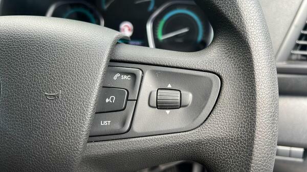 Vauxhall Vivaro Pro  #18