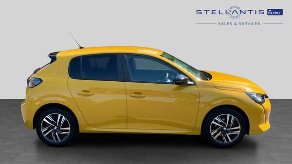 Peugeot 208 1.2 Puretech Active Premium Hatchback LC23JJW #2