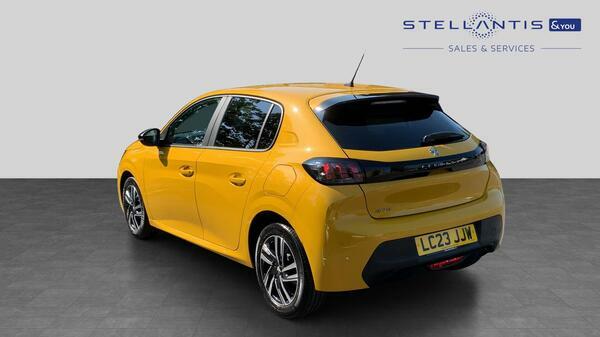 Peugeot 208 1.2 Puretech Active Premium Hatchback LC23JJW #5