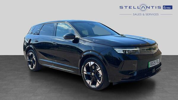 Vauxhall Grandland 73Kwh Ultimate Suv 213 Ps