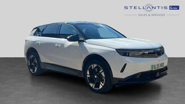 Vauxhall Grandland 73Kwh Ultimate Suv 213 Ps