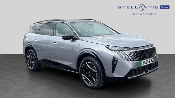 Peugeot 5008 73Kwh Gt Suv 210 Ps