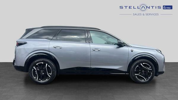 Peugeot 5008 73Kwh Gt Suv 210 Ps #2