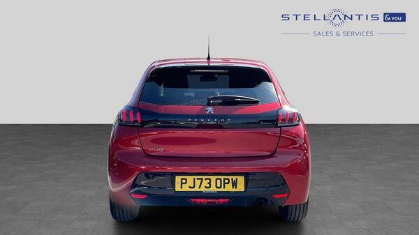 Peugeot 208 1.2 Puretech Allure Premium Hatchback PJ73OPW #4