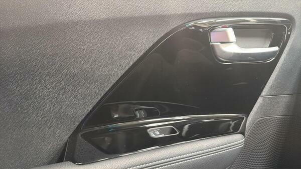 Kia e-Niro 64Kwh 4 Suv Black #17