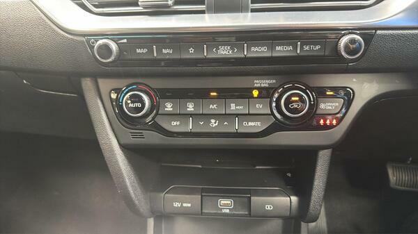 Kia e-Niro 64Kwh 4 Suv Black #24