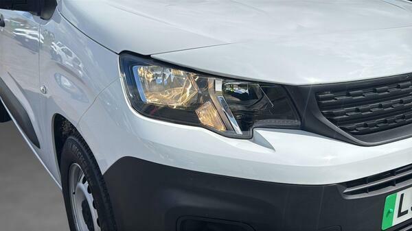 Peugeot E-Partner Mpv White #34