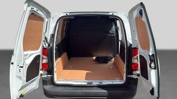 Peugeot E-Partner Mpv White #29