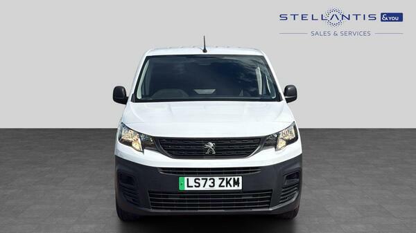 Peugeot E-Partner 800 50Kwh Professional Premium Standard Panel Va #2