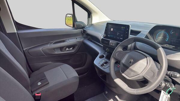 Peugeot E-Partner Mpv White #22