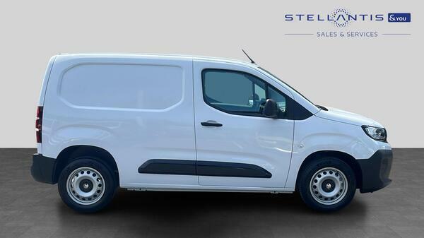 Vauxhall Combo 1.5 Turbo D 2300 Prime Panel Van #2