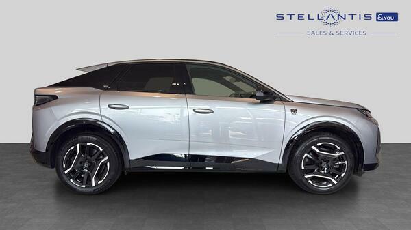 Peugeot 3008 73Kwh Gt Suv 210 Ps KS25ONU #2