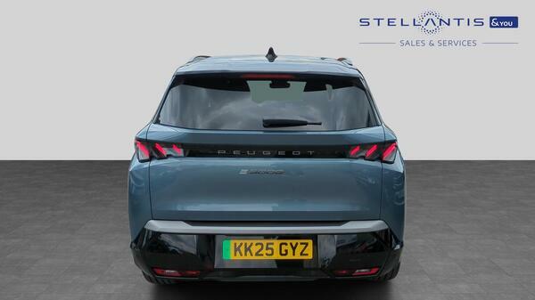 Peugeot 5008 73Kwh Gt Suv 210 Ps KK25GYZ #4