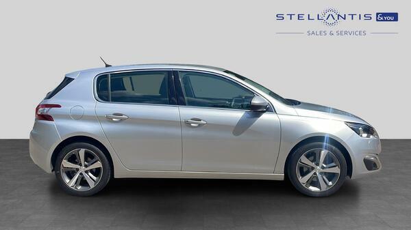 Peugeot 308 1.2 Puretech Allure Hatchback Eat Euro  #2