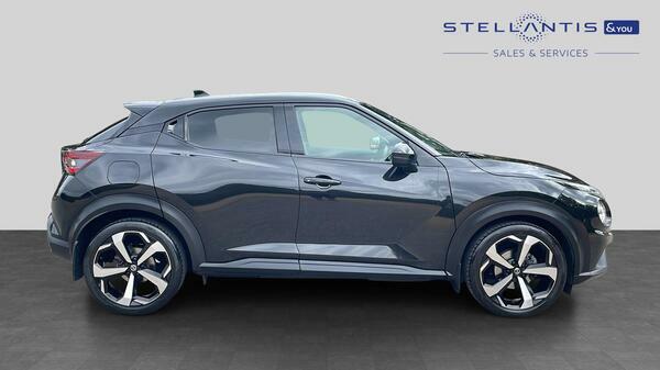 Nissan Juke 1.0 Dig-t Tekna Suv Euro 6 Ss YP21LWU Black #2