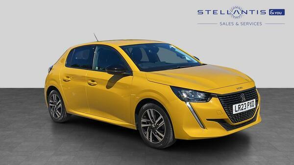 Peugeot 208 1.2 Puretech Allure Premium Hatchback