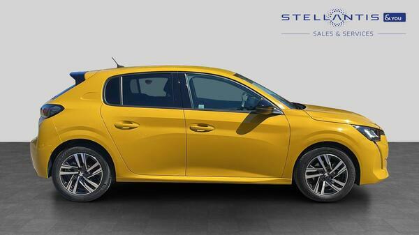 Peugeot 208 1.2 Puretech Allure Premium Hatchback LR23PXO #2