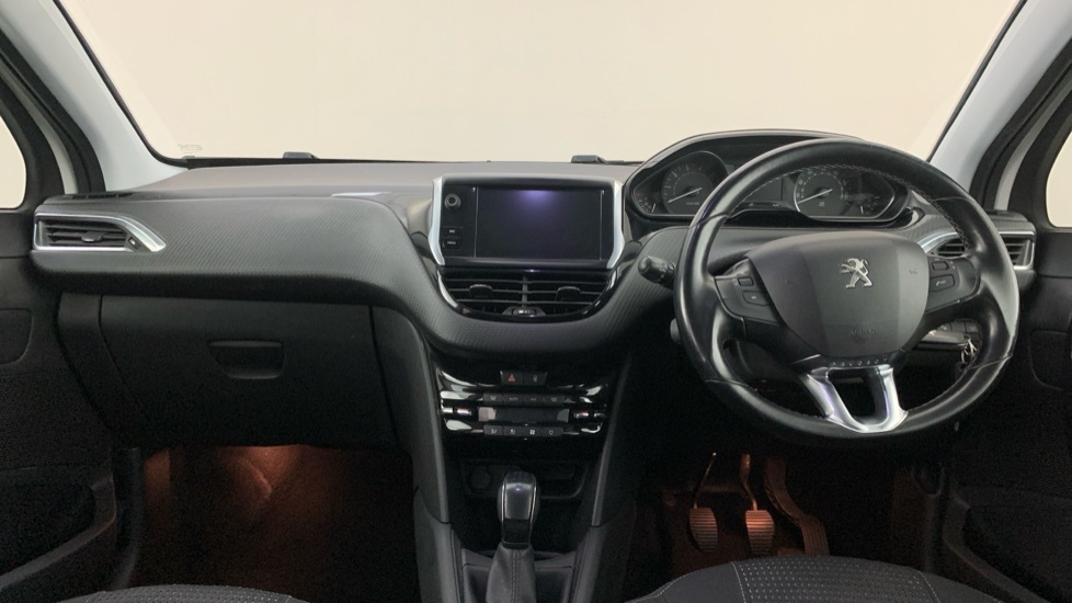 Peugeot 208 Tech Edition Black #9