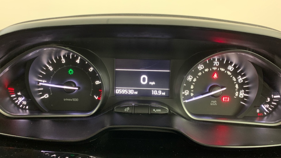 Peugeot 208 Tech Edition Black #11