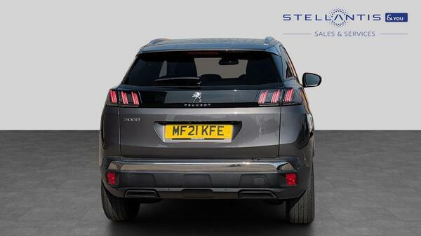 Peugeot 3008 1.2 Puretech Allure Premium Suv #4