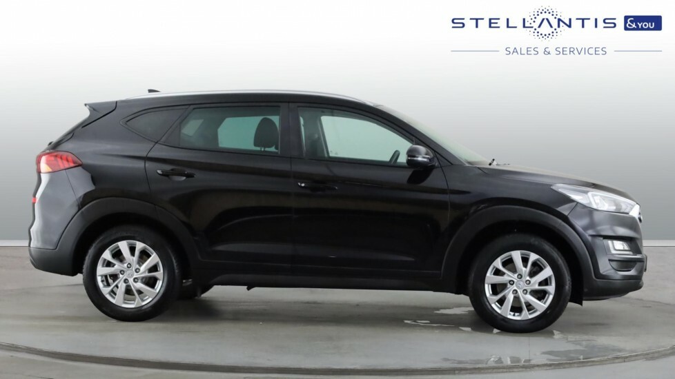 Hyundai Tucson 1.6 Gdi Se Nav Suv Euro 6 Ss Black #4
