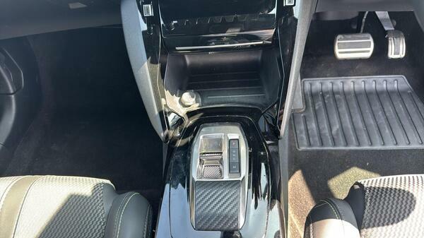 Peugeot 2008 1.2 Puretech 130 Allure Grey #26