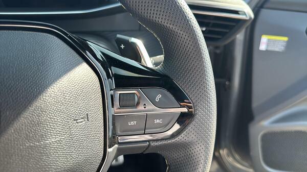 Peugeot 2008 1.2 Puretech 130 Allure Grey #21