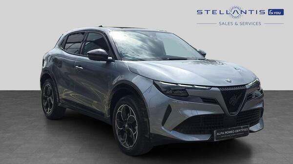 Alfa Romeo Junior 1.2 Mhev Ibrida Suv Hybrid E-dct Euro 6