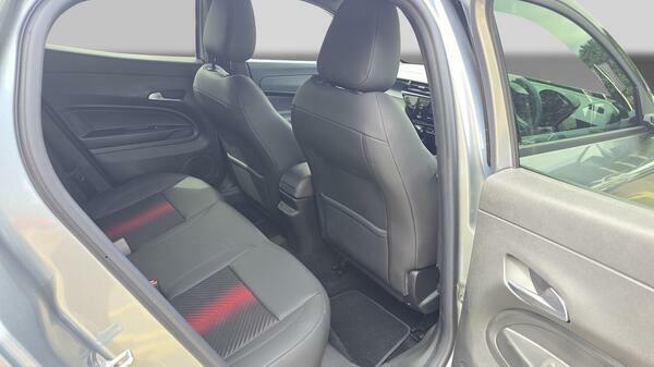 Alfa Romeo Junior 1.2 Turbo Ibrida Black #31