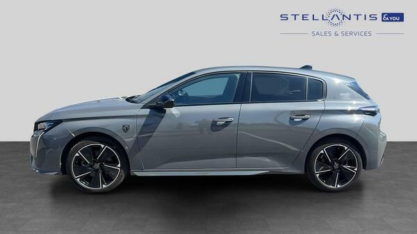 Peugeot 308 Hatchback Green #7