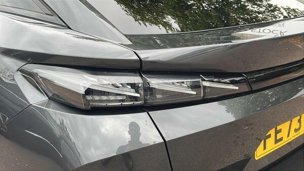 Peugeot 408 1.6 12.4Kwh Gt Fastback Plug-in Hybrid  #4