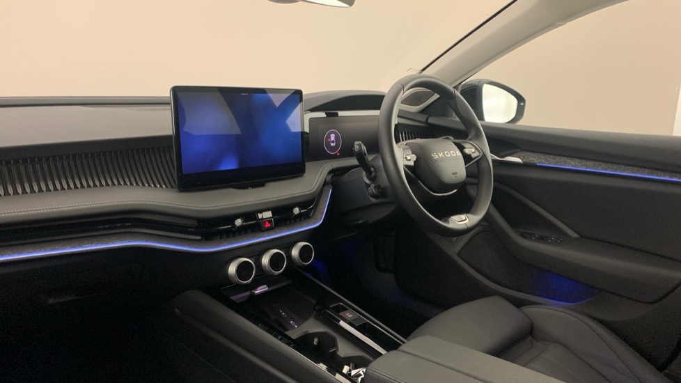 Skoda Superb 1.5 Tsi E-tec Mhev Se L Hatchback Hybri RJ25ZVU  #2
