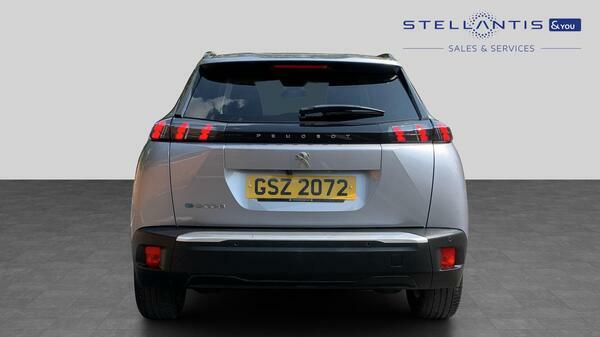 Peugeot e-2008 50Kwh Allure Premium Suv 7Kw Ch #4