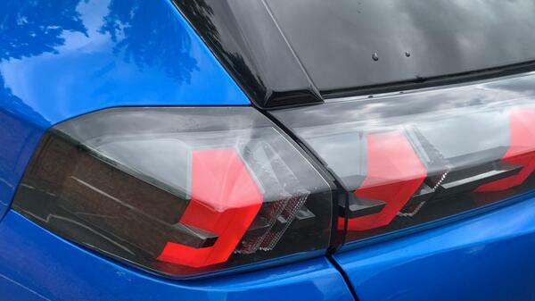 Peugeot e-2008 50Kwh Gt Suv 7Kw Charger 136 #5