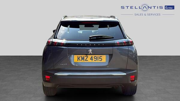 Peugeot 2008 1.2 Puretech Allure Premium Suv #4